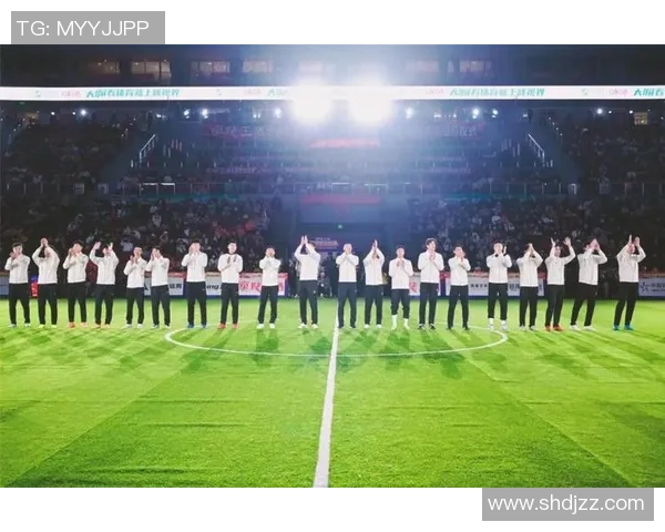 足球果果带你领略世界足球盛宴尽享激情与荣耀的完美结合